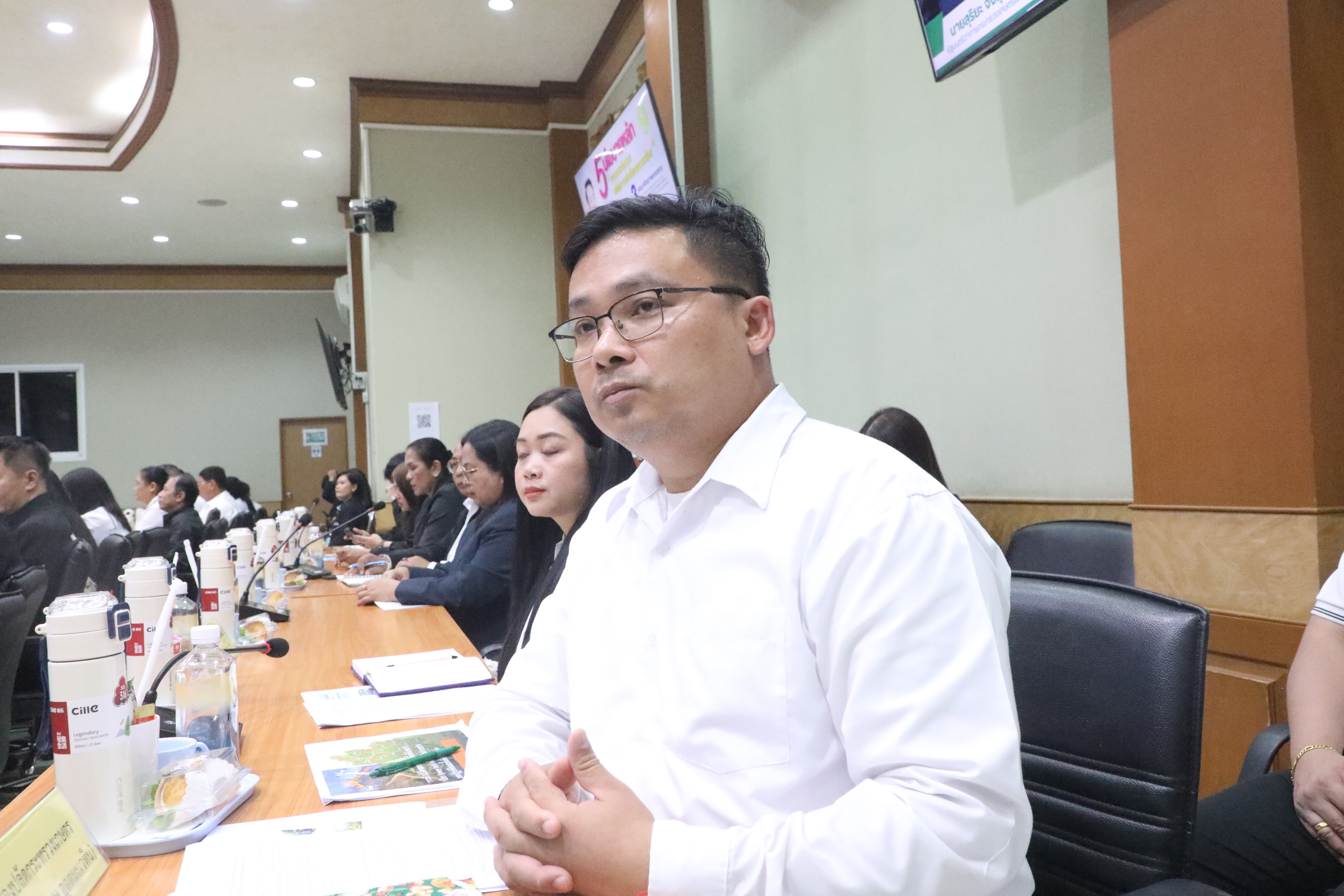 title - รองปลัด กษ. ประชุมสัญจร 5 หน่วยงานภายใต้การกำกับดูแล ณ ส.ป.ก. 